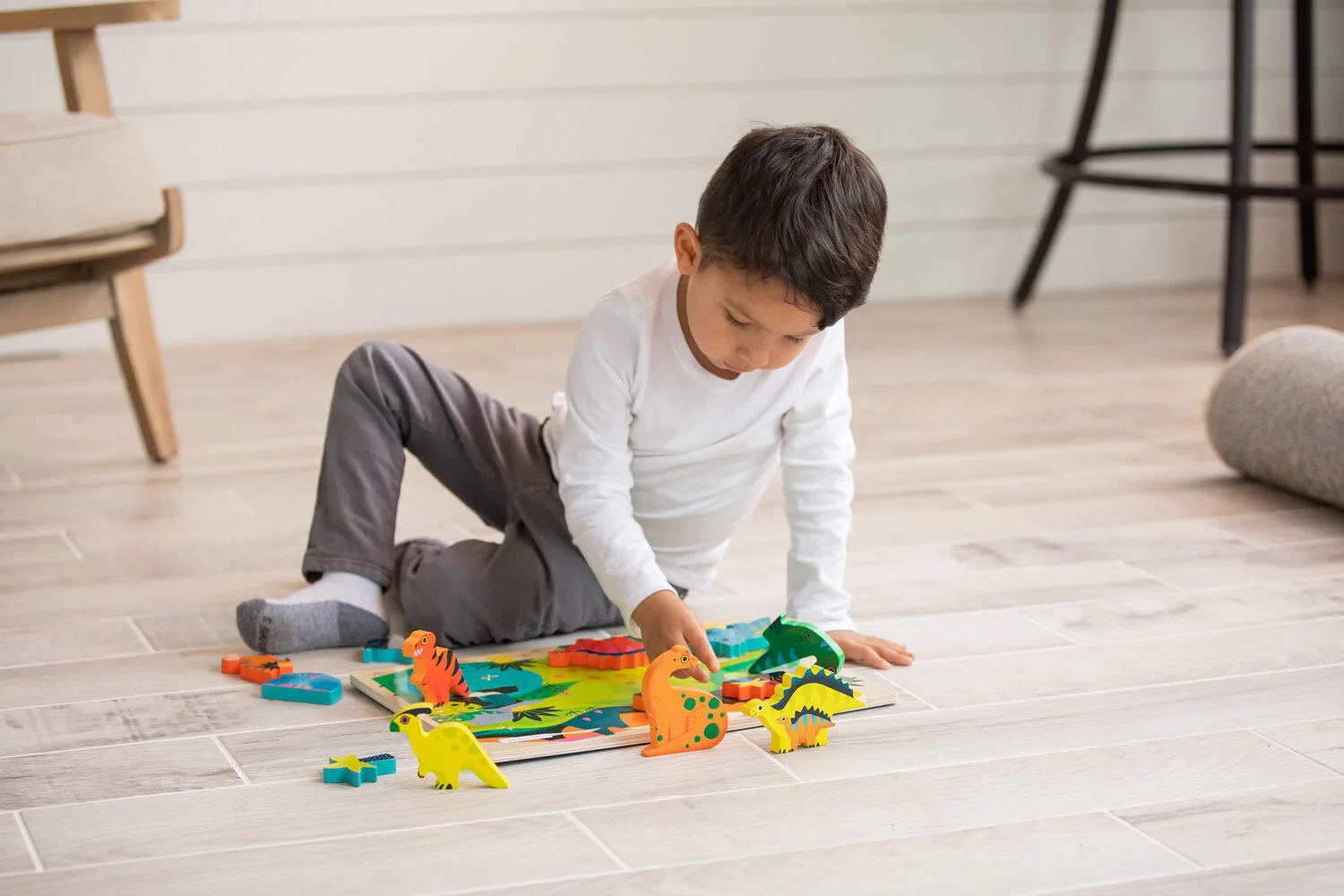 Crocodile Creek Puzzles — Loris Lora